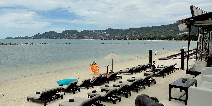 Spend a relaxing day on the Chaweng Beach or build sandcastles with your loved ones
