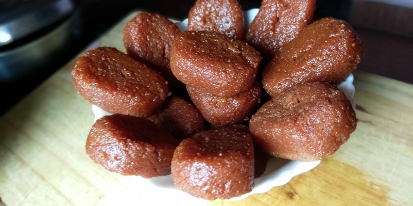 This is one of the best food in Bhubaneswar for dessert lovers searching for a go-to snack