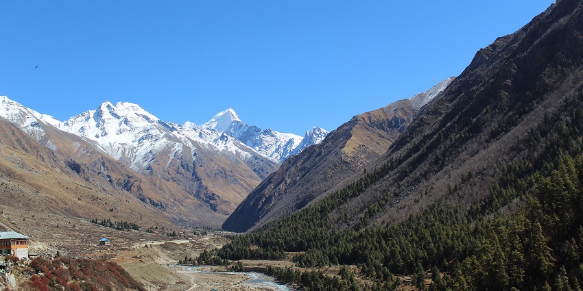 Chitkul is a beautiful landscape with lovely lush meadows and attractive villages