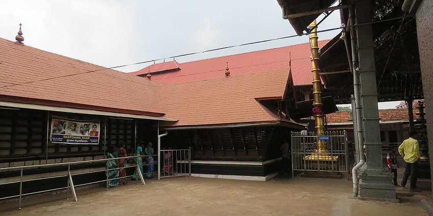 Chottanikkara Temple is one of the prominent temples to visit near Poornathrayeesa Temple.