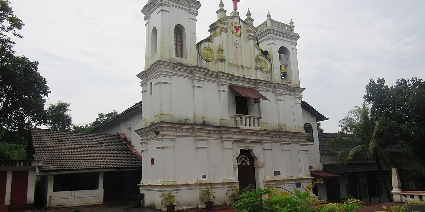 Church of Bom Jesus is one of the best places to explore around Moti Daman Fort.