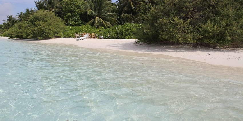 Soneva Fushi offers a unique experience that allows couples to watch films under the stars.