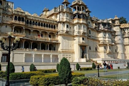 The City Palace in Udaipur is a sight worth exploring near Delhi as it has majestic forts and palaces