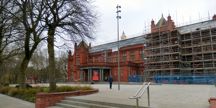 Colombo art gallery Whitworth Art Gallery, showcasing diverse artworks in a historic