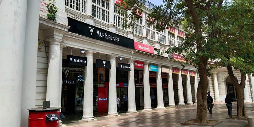 A glimpse of the bustling Connaught Place, decked with local and international shops.