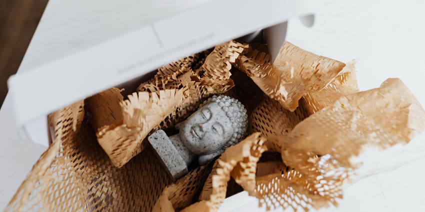 Pick up Buddhism souvenirs and arts and crafts at the Cottage Craft in Colombo