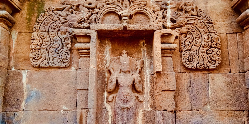 Cravings in the interior of the temple showcase the depth of the architectural beauty it holds.