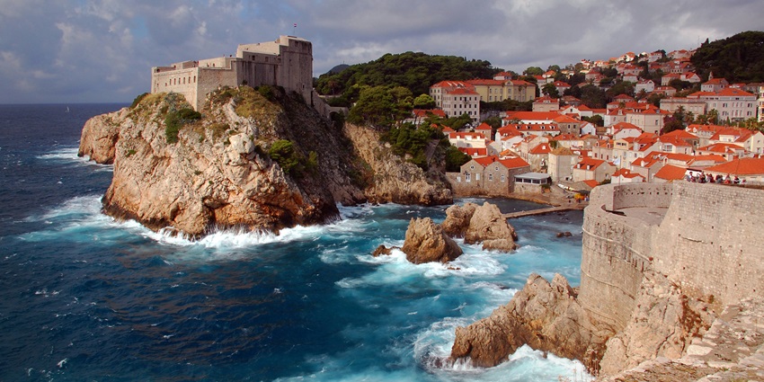 A view of the stunning Fort Lovrijenac and Fort Bokar in Dubrovnik, Croatia.