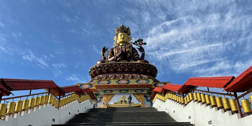 Cultural exploration is one of the best things to do around Banjhakri Waterfalls Gangtok.