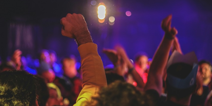 A glimpse of people grooving to the beats in the iconic Curve Bar of the region.