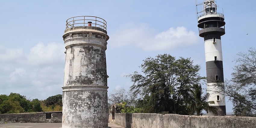 A quaint view of Daman Lighthouse from where you can enjoy scenic views of the region.