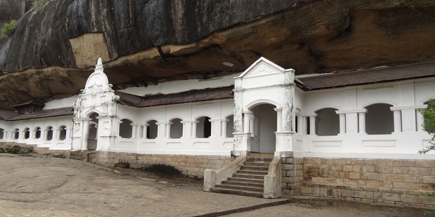 Dambulla Cave Temple
Alt Text: Dambulla Cave Temple, a cultural and spiritual attraction in Sri Lanka.