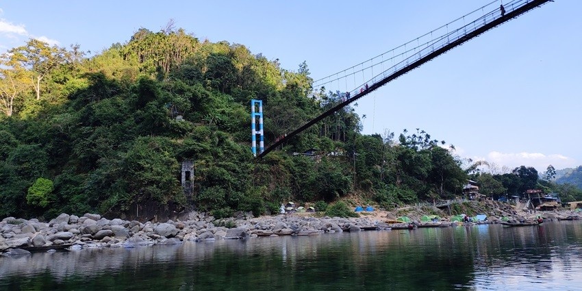 Magnificent view of the bridge, an engineering marvel for all tourists to explore