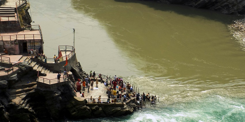 Visit the suspension bridges in Devprayag to enjoy the views of the surrounding valleys