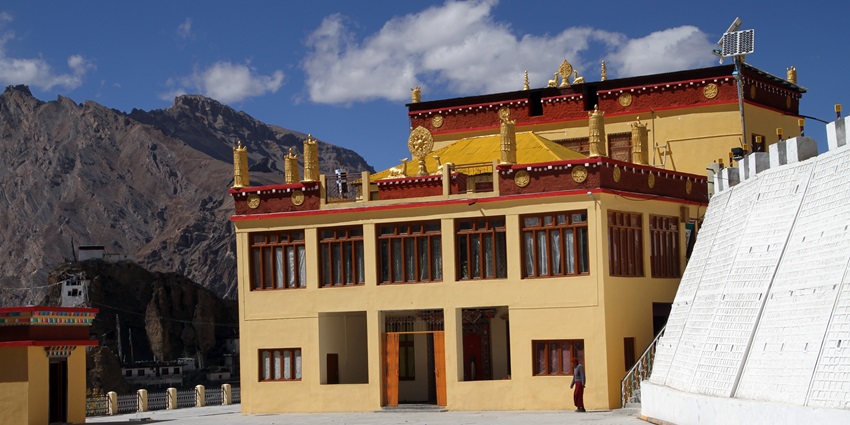Beautiful image of the iconic Dhankar Monastery amidst the valley of Kungri Monastery