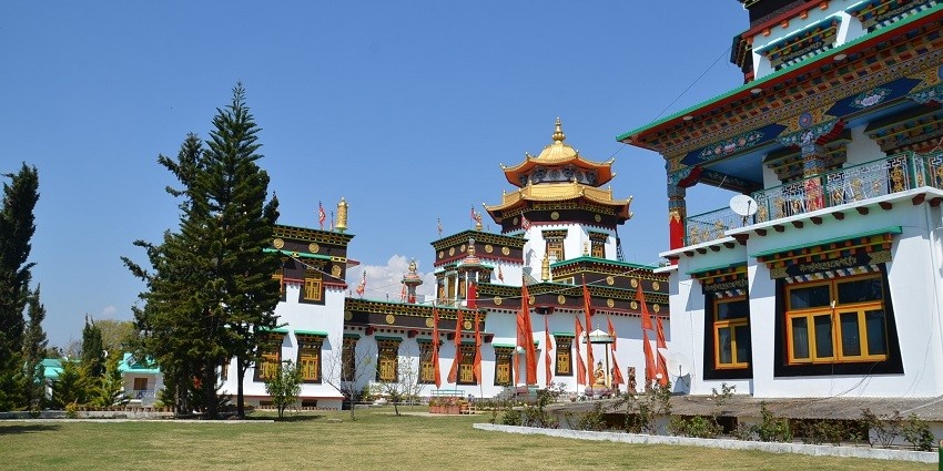 Beautiful image of the iconic gompa Tsering Jong Monastery in Bir Billing