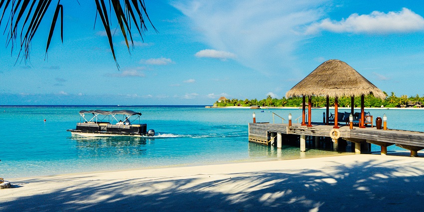 Dhigu Island is an island resort in the Maldives offering amazing views and experiences.