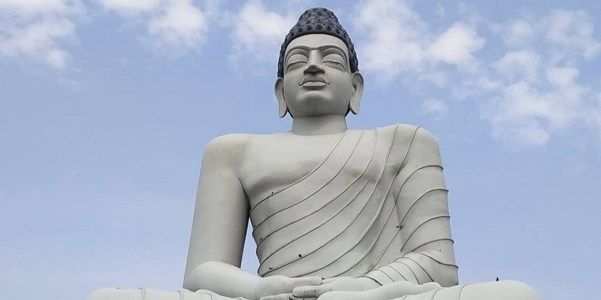 Watch out for the grand Dhyana Buddha Statue which is located in Andhra Pradesh, India.