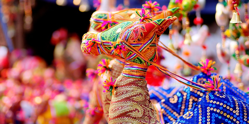 Dilli Haat is an open-air market that presents art and craft from all over the country.
