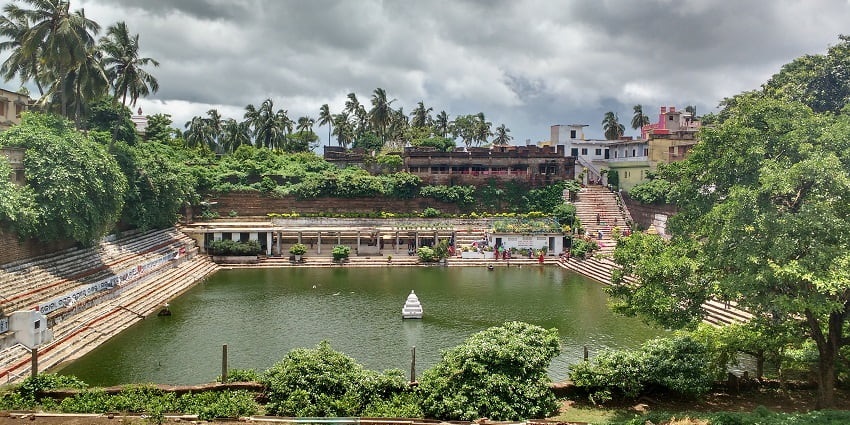 SwetaGanga Pushkarini, a sacred tank offering peaceful moments in Gandikota.