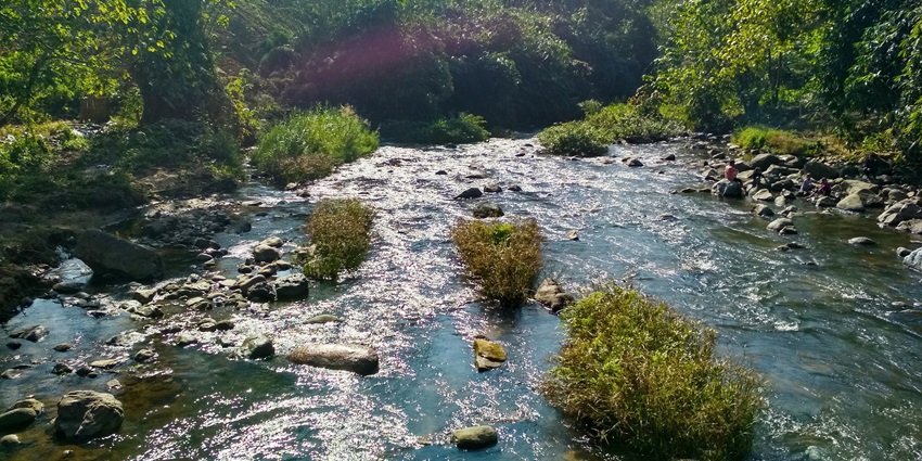 The beautiful snap of the Langkvoku River in Karbi–Places to visit in Karbi Anglong