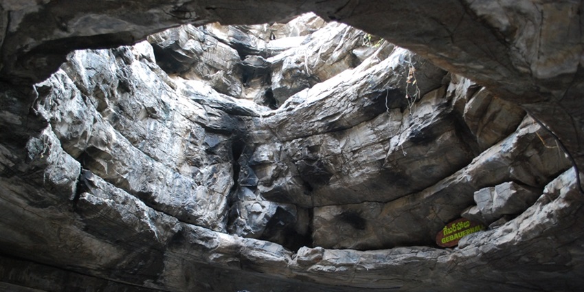 Exploring the historic Belum Caves is one of the top things to do near Anantapur.