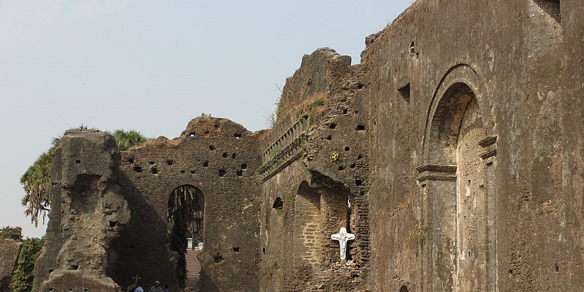 Dominican Monastery is among the top ten places to visit in Daman and Diu for history buffs.