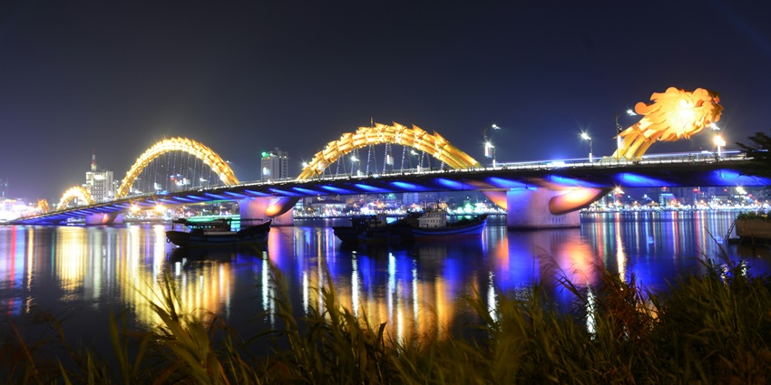 Dragon Bridge is one of the longest bridges in Vietnam and is distinctly shaped by a dragon.
