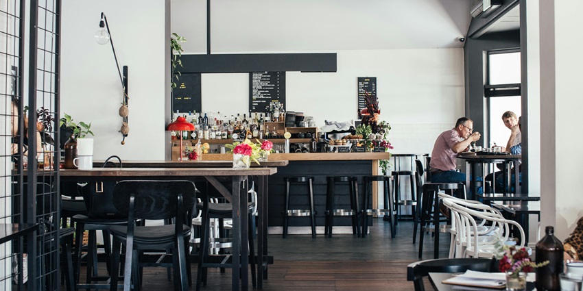 Drifters' Cafe has some of the best food in Manali like burgers and pastas with a laid back atmosphere
