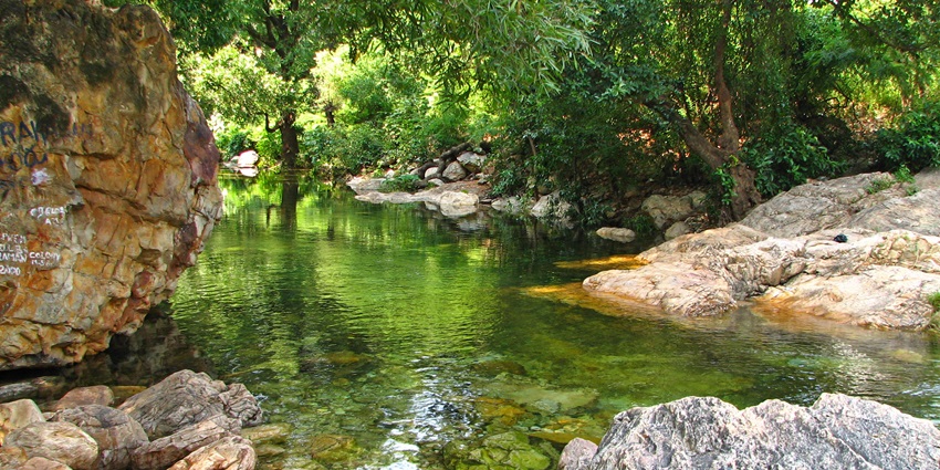 The best time to travel to Kothapalli Waterfalls is during the post-monsoon season.