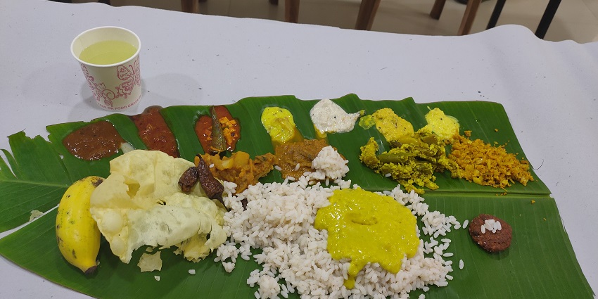 The regular Kerala food is served on Plantain leaves near Vadakkunnathan Temple.