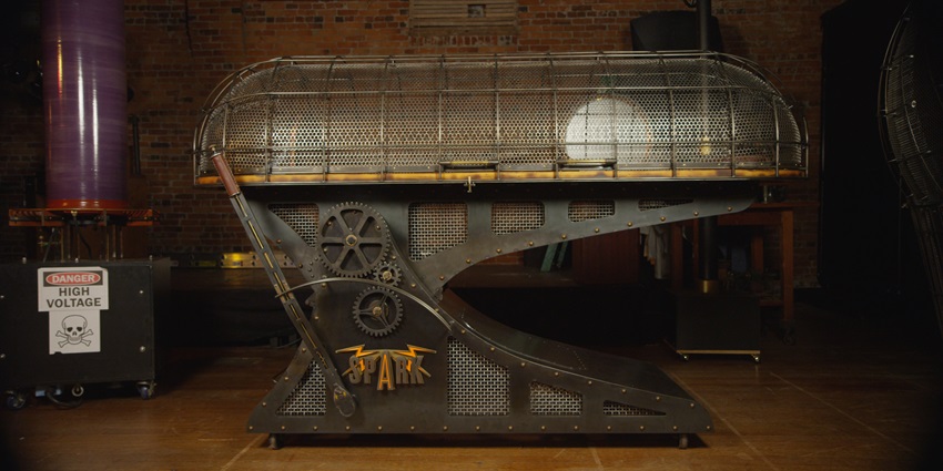 Energy Titans Show has the Faraday Cage Challenge as its prime and popular attraction.