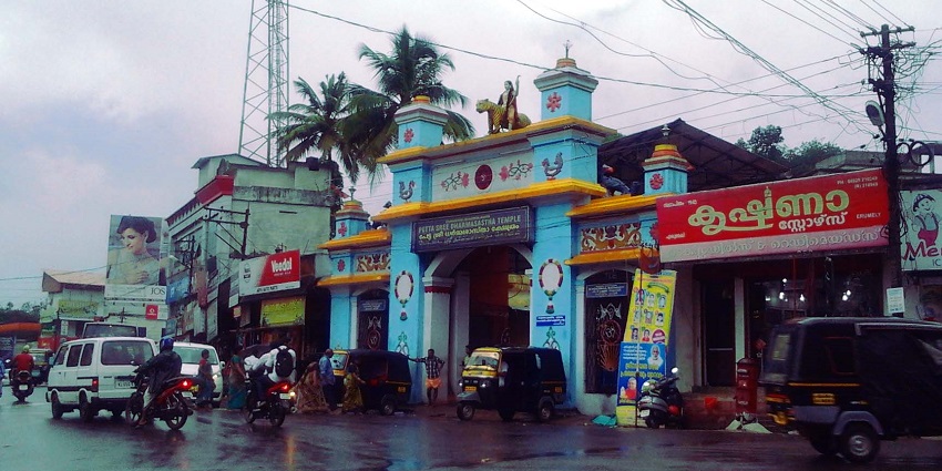 Erumeli is one of the most religious places to visit around the Sabarimala Temple.