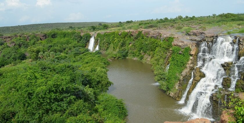 Located on the Chandravanka River, this attraction offers breathtaking scenic views.