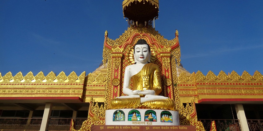 Image of a majestic statue in Ewam monastery, one of the best places to visit in Siliguri