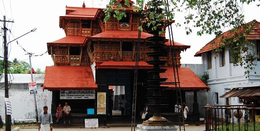 The temple has a lot of intricate carvings that one can admire on their visit to Kerala.