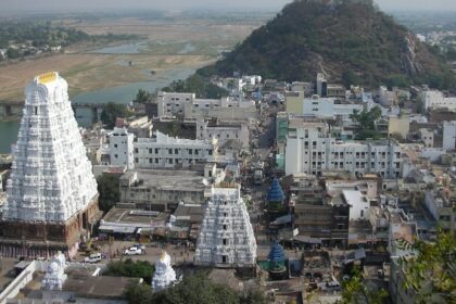 A bird-eye view of the temple in Andhra Pradesh that is visited by a lot of pilgrims.