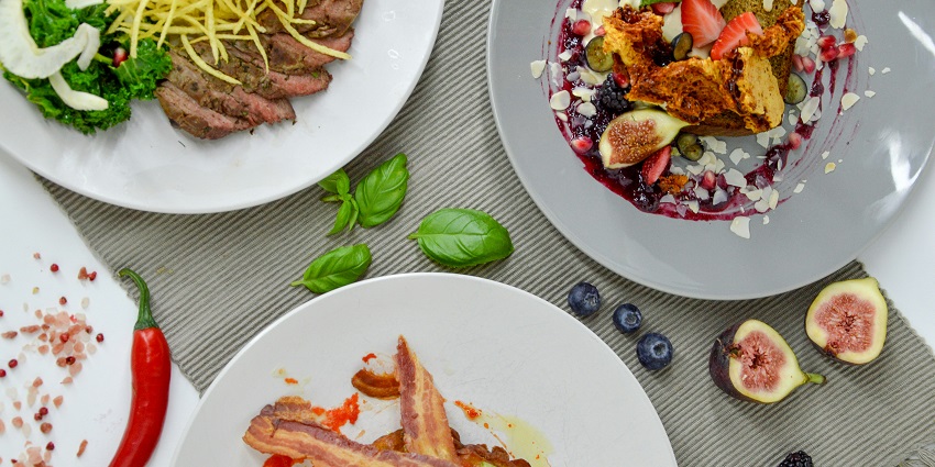 Try the delectable cuisine at the popular restaurants on your next vacation to this place
