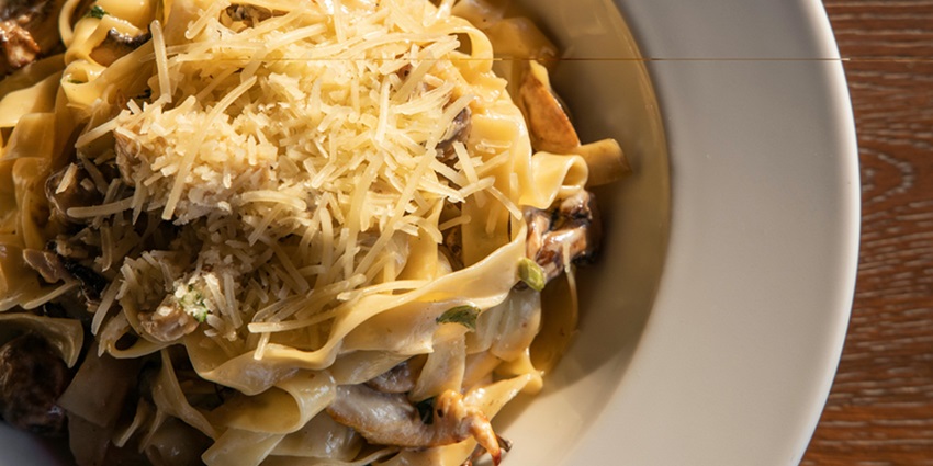 You can enjoy a variety of cuisines after exploring Bengal Natural History Museum.