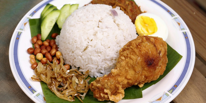 Enjoy a delicious local meal in a nearby restaurant after exploring Dagshai Jail Museum.