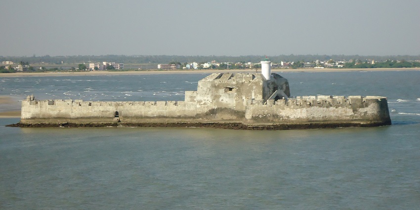 Fortim-do-Mar is one of the landmarks of the island and is a bliss for photographers.