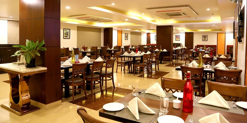GHI Restaurant serves traditional local delicacies for tourists during their visit.