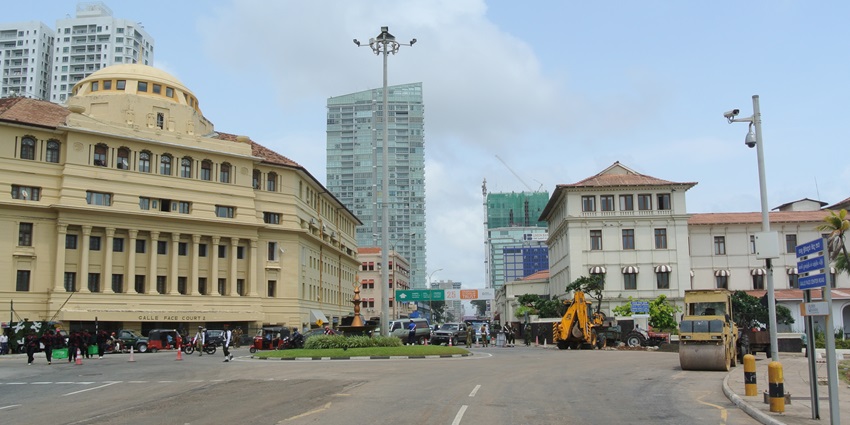 Enjoy the celebration of Sri Lankan New Year at the famous Galle Face Hotel in Colombo.