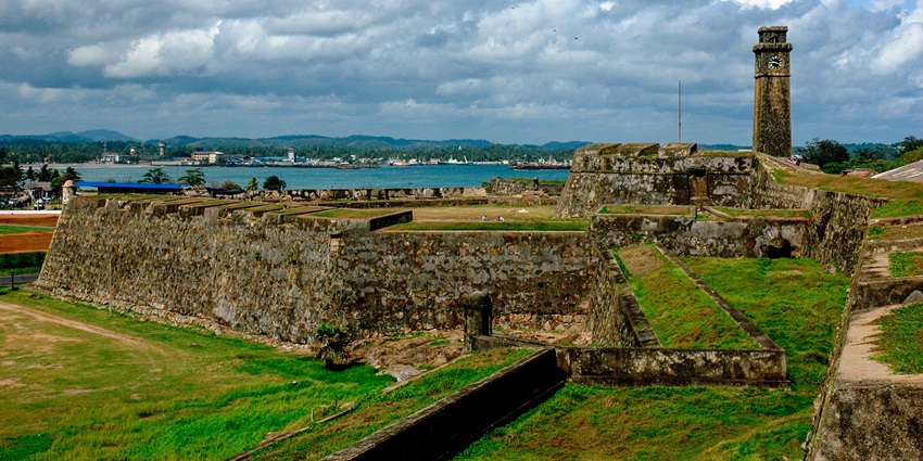 Visiting the historical Galle Fort is one of the best things to do in Galle, Sri Lanka.