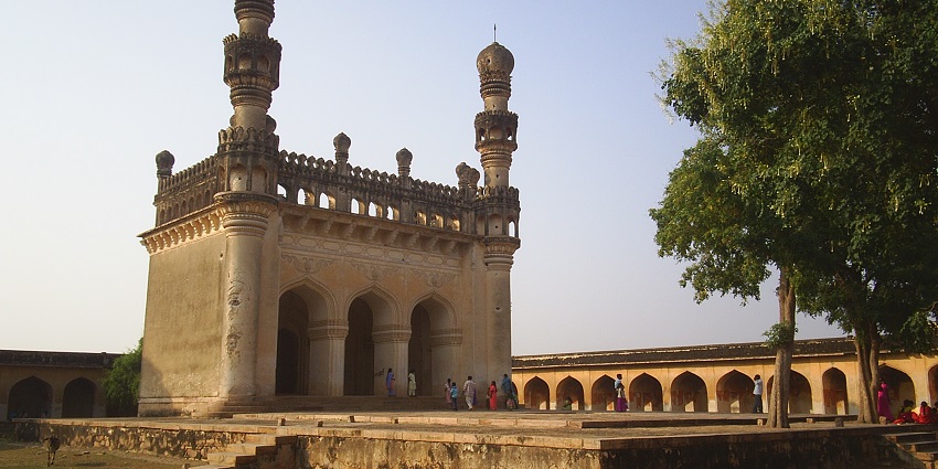 Gandikota Fort in Andhra Pradesh, a historic site known for its stunning architecture