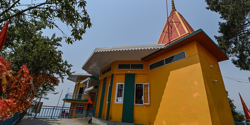 Ganesh Tok is one of the religious places to visit around Banjhakri Waterfalls Gangtok.