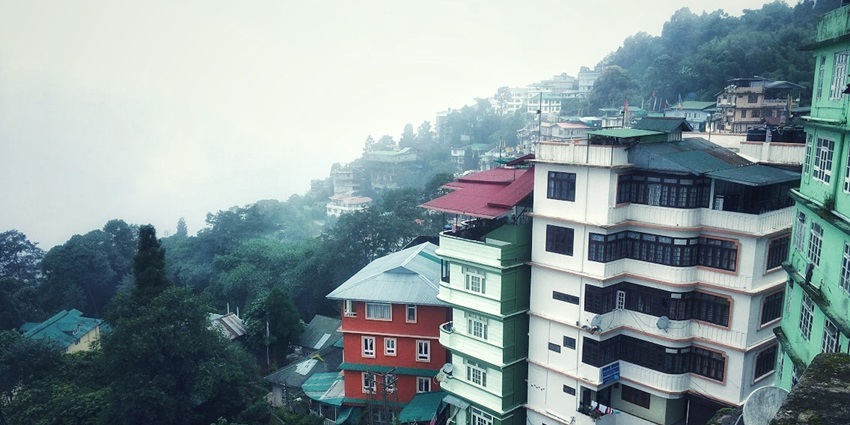 There are no airports in Gangtok, however, nearby airports allow visitors to reach there.