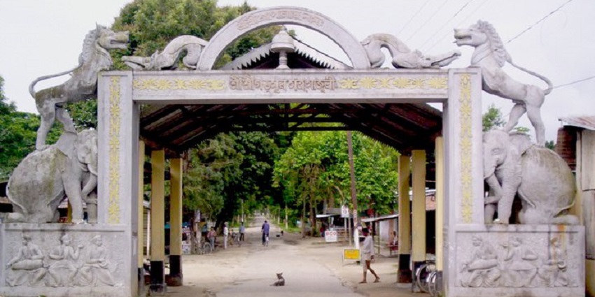 Snapshot of the historic gate of Garmur Satra in Assam–Places to visit in Majuli