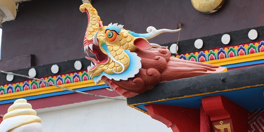 Ghoom Monastery has a 15-foot high statue of the Maitreya Buddha, a major attraction.