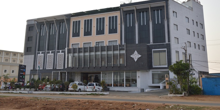 Ginger Hotel has an amazing arrangement for the guests with DJ nights and a grand buffet.